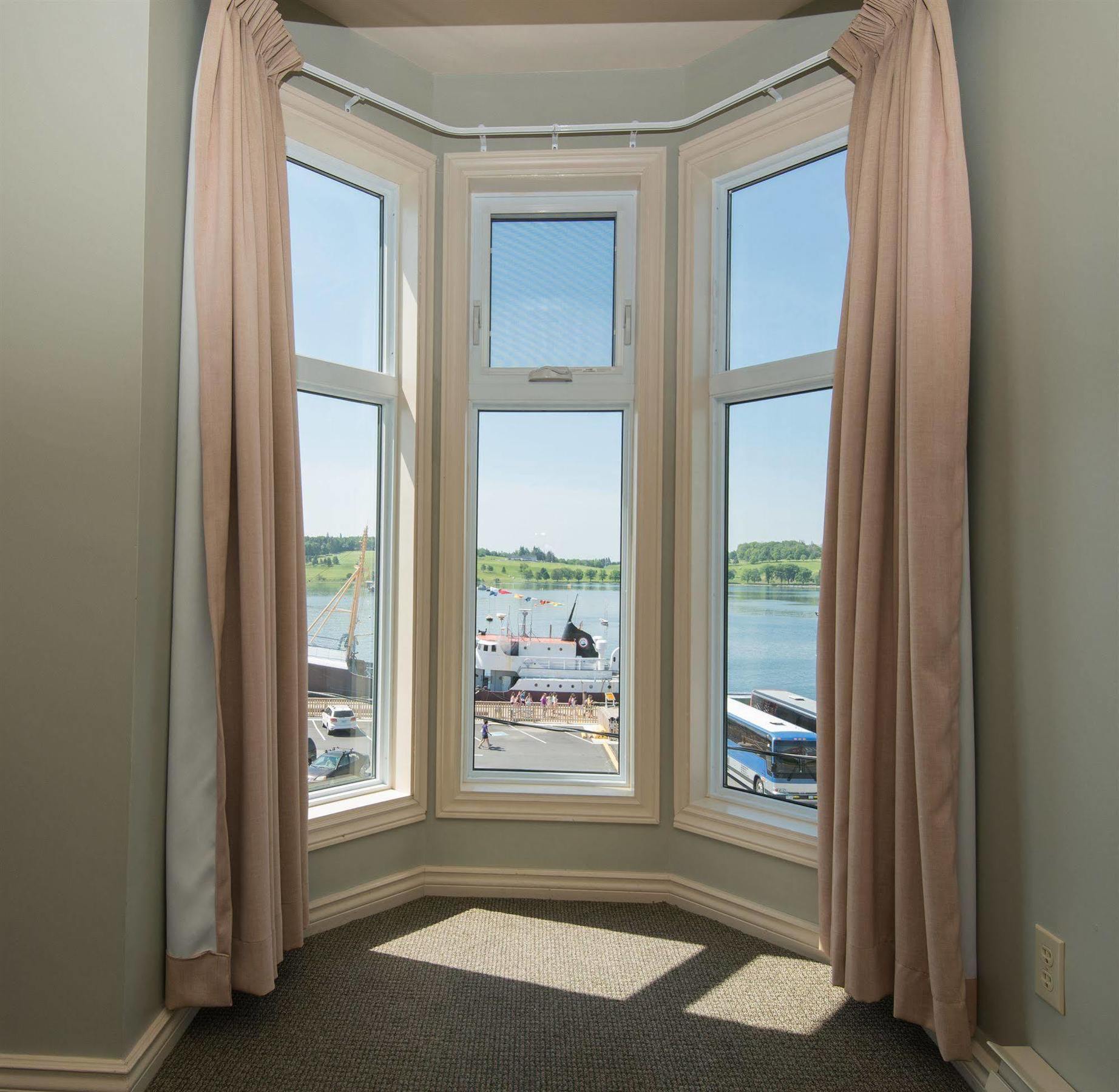 Brigantine Inn Lunenburg Luaran gambar