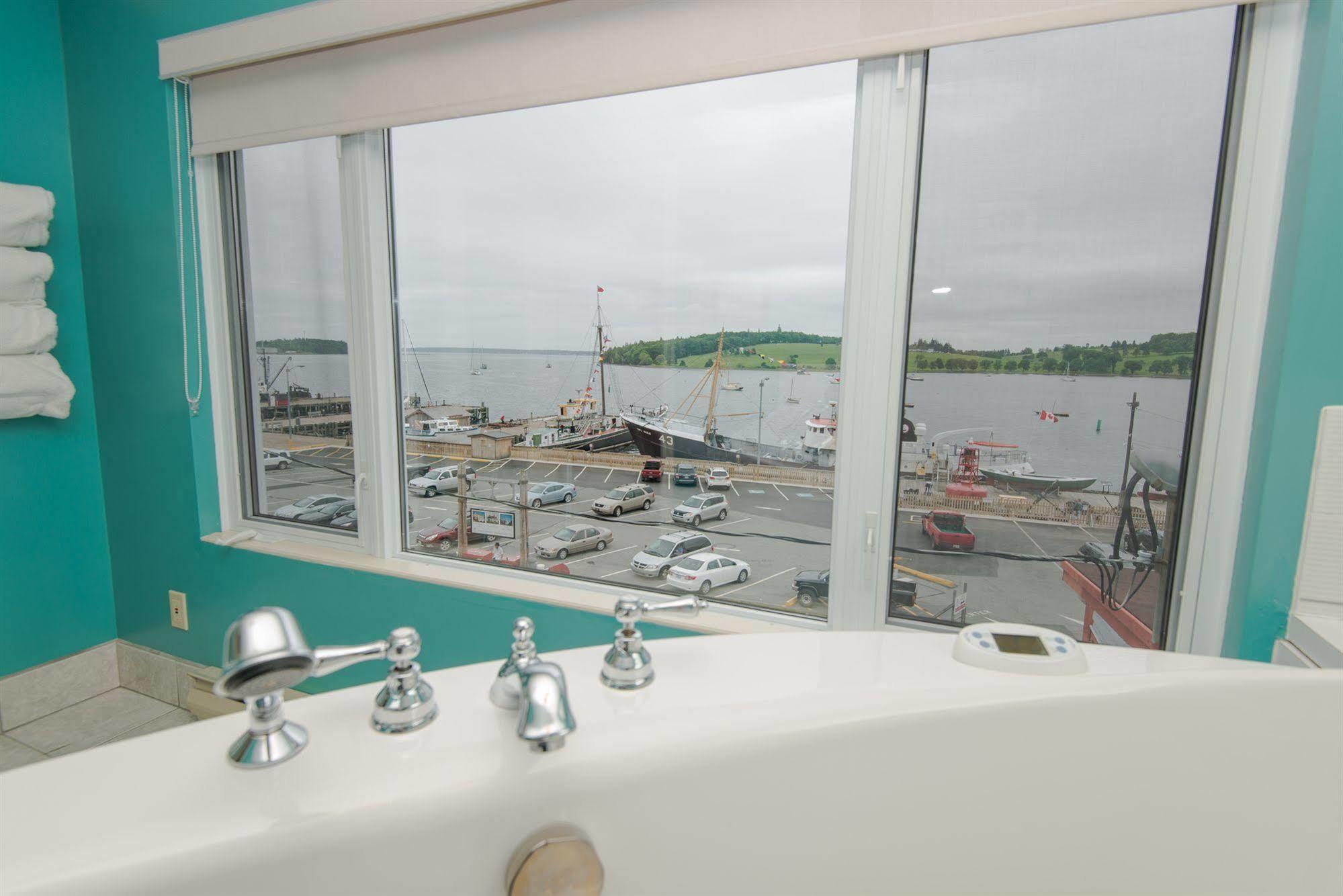 Brigantine Inn Lunenburg Luaran gambar